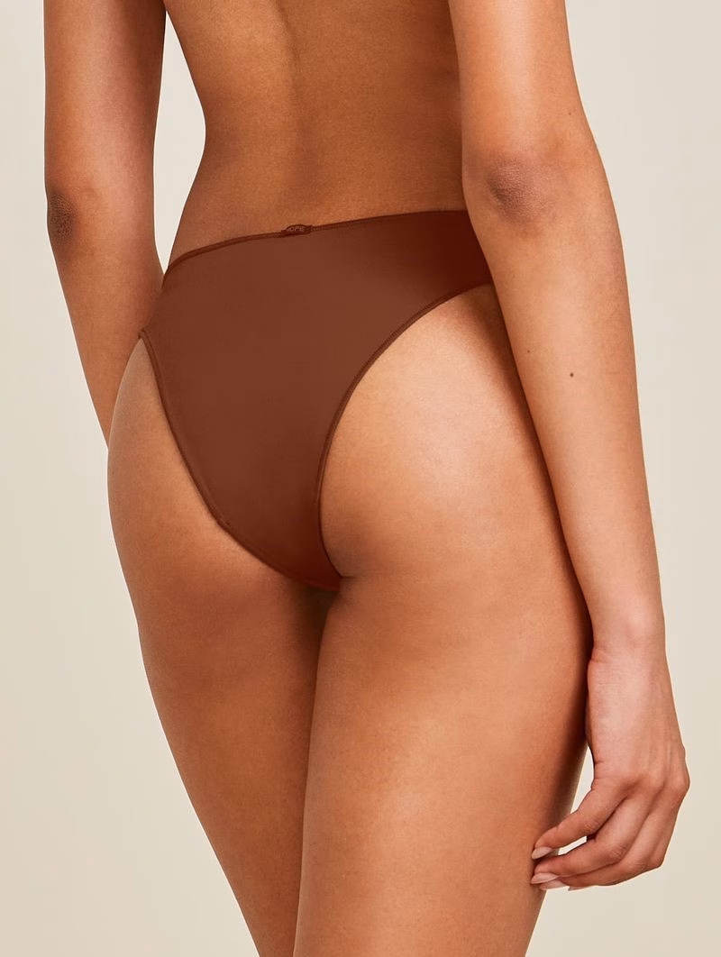 Panty Bikini de Microfibra con Acabado Invisible y Refuerzo interior 100% Algodón - Image 6